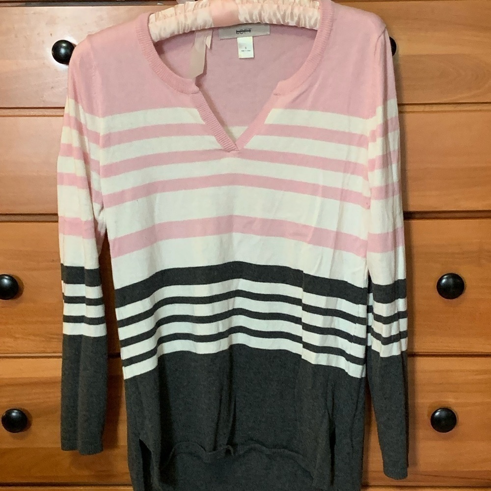LOFT sweater 💯 soft cotton knit scoop/V neck high low hem Small striped